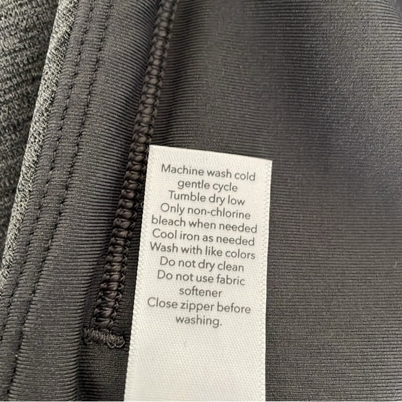 Athleta Gray Match Point Skort Size Medium - Picture 10 of 11